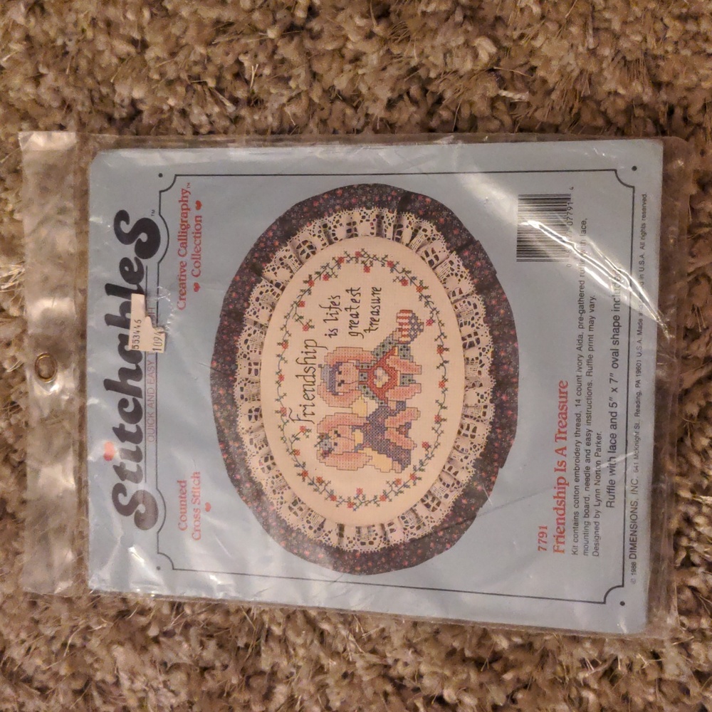 Vintage Stitchables Friendship Is A Treasure kit